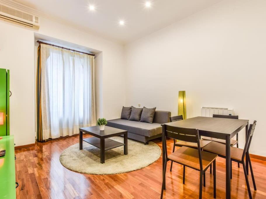Apartamento Puente De Segovia Apartment Madrid Exterior photo
